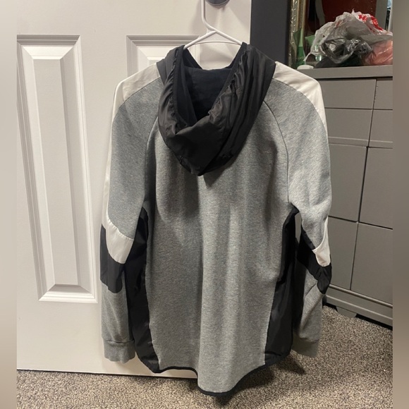 PUMA jacket - Picture 3 of 3